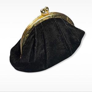 Ball Clasp Kisslock Purse